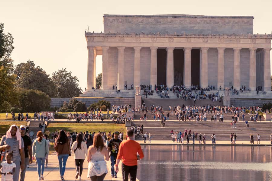 From New York City: Washington and Philadelphia 1-Day Tour - Climbing the Rocky Steps
