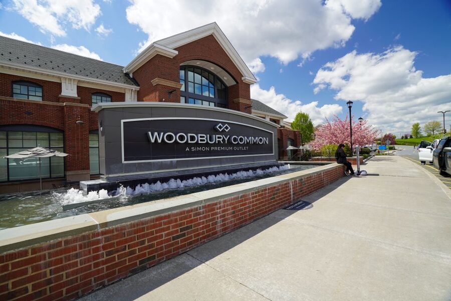 From NYC: Woodbury Common Premium Outlets Shopping Tour - Key points to know before you book