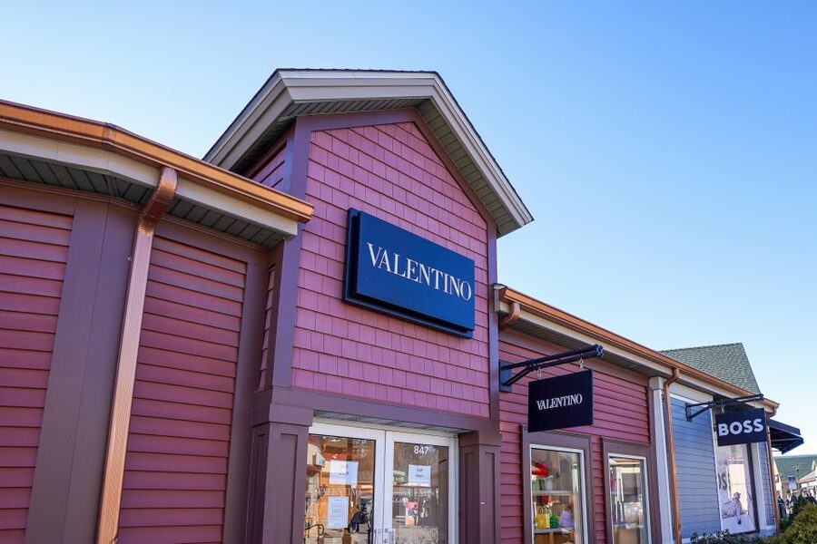 From NYC: Woodbury Common Premium Outlets Shopping Tour - A simple plan for making the most of the day