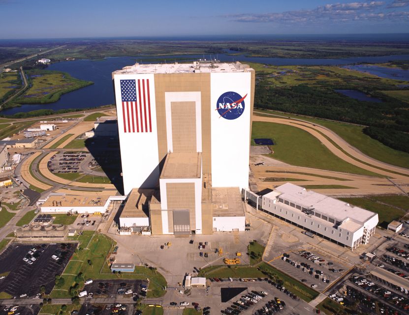 From Orlando: Kennedy Space Center Trip with Transport - The Rocket Garden and real machines