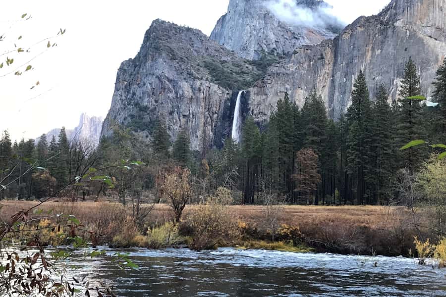 From SF: Yosemite Day Trip with Giant Sequoias Hike & Pickup - Valley View closes the sightseeing loop