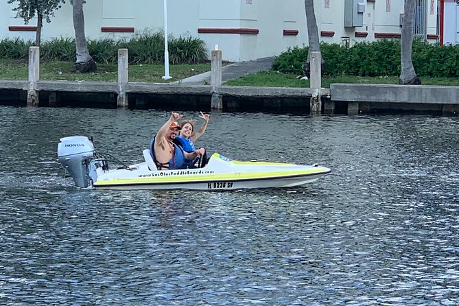 Ft. Lauderdale Mini Powerboat Rental. Canal, Yacht, Mansion Tour - Small details that make the ride better