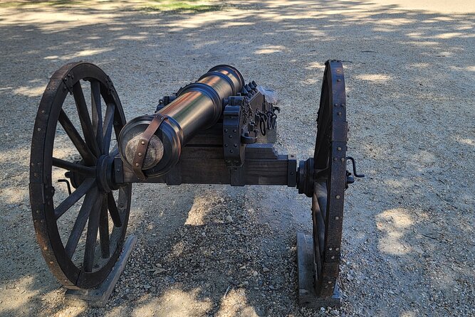 Full Day Historic Guided Tour to Jamestown and Yorktown with Lunch - Yorktown Battlefield: seeing where the final confrontation happened