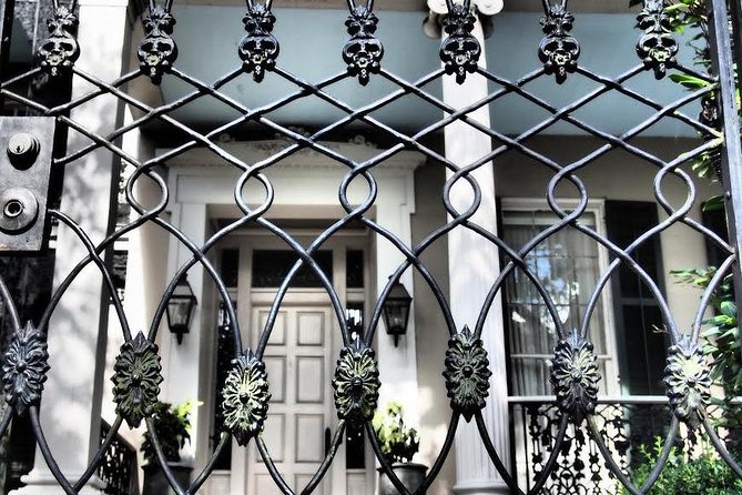 Garden District Home and History Walking Tour - The homes and stories along Prytania Street