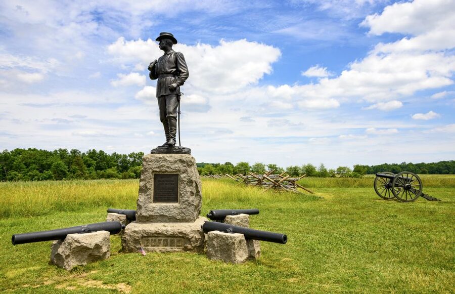 Gettysburg: Horse-Drawn Carriage Battlefield Tour - Setting out with Fred, George, and the other horses