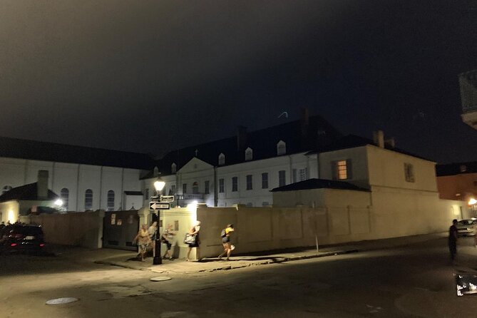 Ghost Hunt Experience - How the guides affect the night