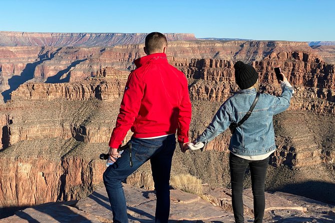Grand Canyon + Hoover Dam View + WiFi (Skywalk/lunch options) - The Hoover Dam stop is useful but brief