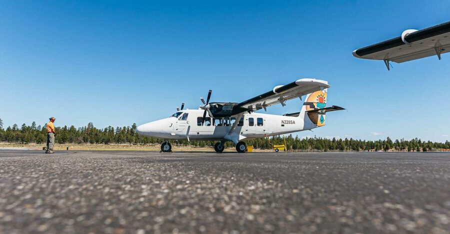 Grand Canyon Village: Grand Canyon South Rim Airplane Tour - What the small plane feels like in the air