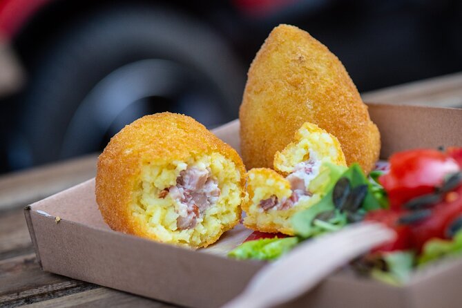 Greenwich Village Food Tour | Tasty Tours NYC - Comedy Cellar and the celebrity addresses