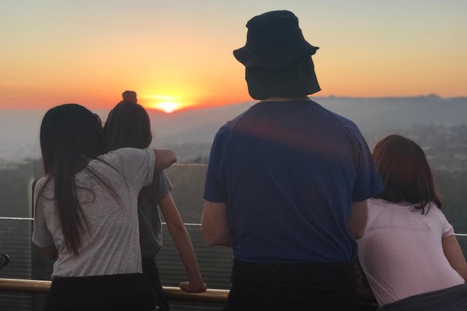 Griffith Observatory Hike: Guided Tour through Griffith Park - Morning or sunset: choosing the right departure
