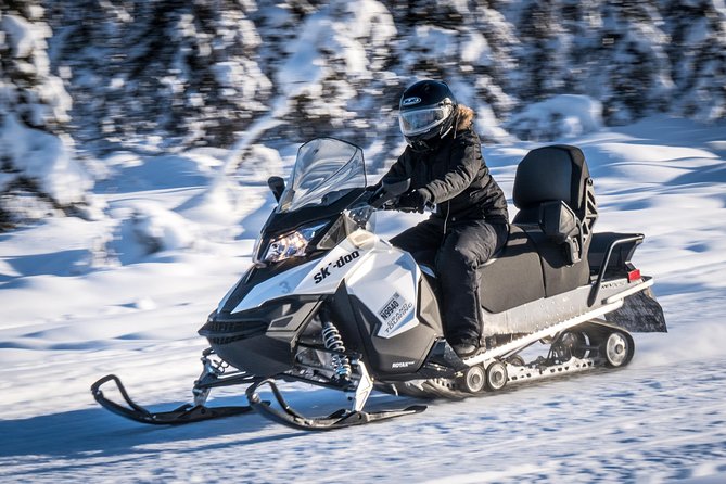 Guided Fairbanks Snowmobile Tour - How the guide controls the pace