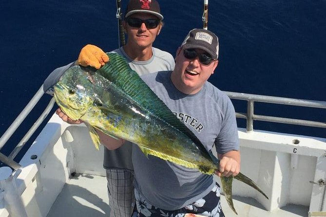 Half-Day Fishing Trip in Fort Lauderdale - Learning the ropes with the captain and mate