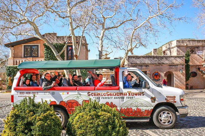 Half-day Sedona Sightseeing Tour - One hour at Tlaquepaque Arts and Shopping Village