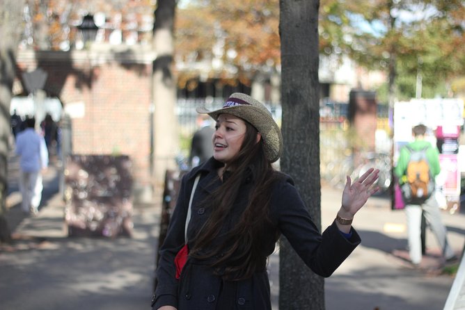 Harvard University Campus Guided Walking Tour - Why the student guides make the difference
