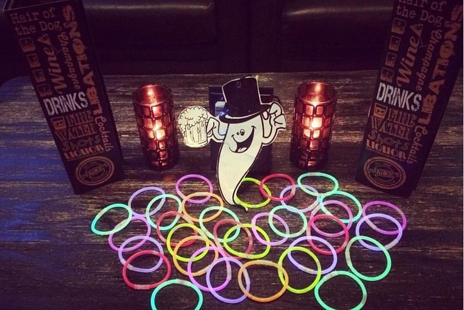 Haunted Seattle Booze and Boos Ghost Walking Tour - Pike Place Bar & Grill brings the market into view