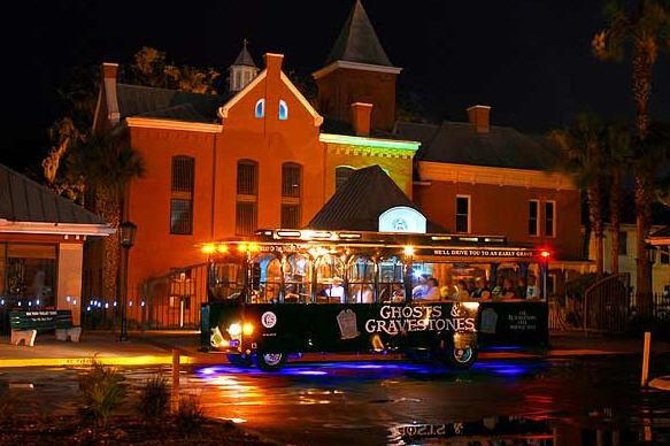 Haunted Trolley Tour of St Augustine - Potter’s Wax Museum after dark