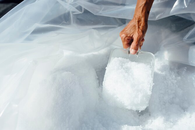 Hawaiian Salt Farm Tour in Kona - The salt tasting: about 15 flavors at the finish