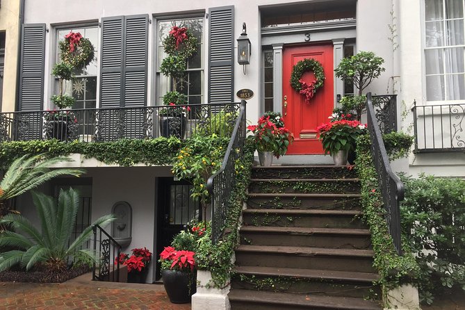 Heart of Savannah History Walking Tour - 2hr - Gryphon Tea Room, Mercer Williams, and Savannah’s famous scandals