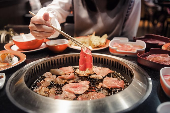 Hell's Kitchen Guided Food Tour - What the food and storytelling balance feels like