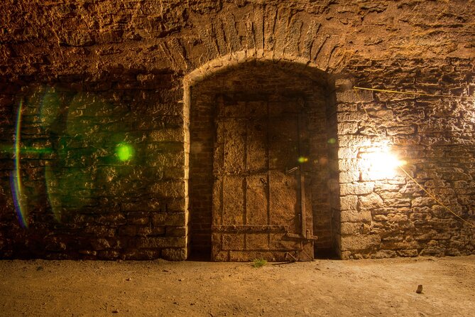 Hidden Brewery Caverns Tour in Cincinnati with Beer Tasting - The final drink at Northern Row