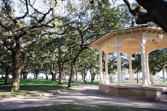 Highlights of Charleston Guided Walking Tour - The Old Exchange and Provost Dungeon