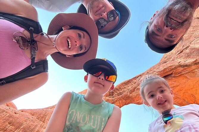 HIGHLY RATED Arches National Park Sightseeing Tour From Moab Utah - Panorama Point and the wider Moab view