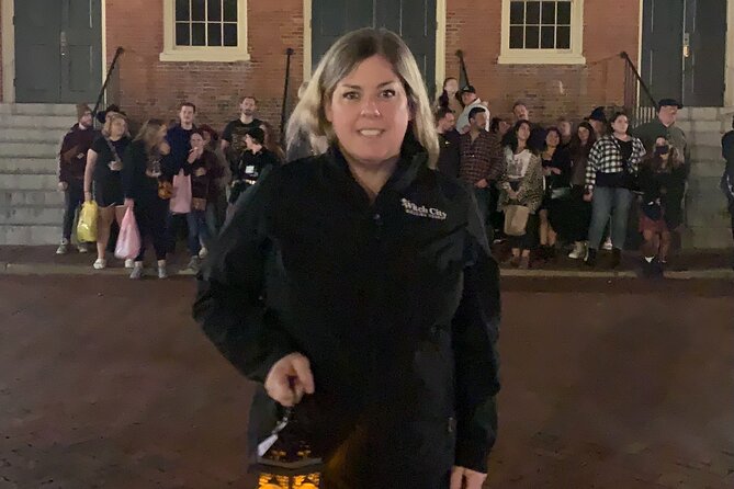 History and Hauntings of Salem Guided Walking Tour - Haunted houses, old graves, and Hamilton Hall