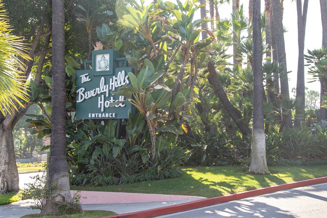 Hollywood Open Bus Tours - Dolby Theatre, Chinese Theatre, and Hollywood’s movie identity