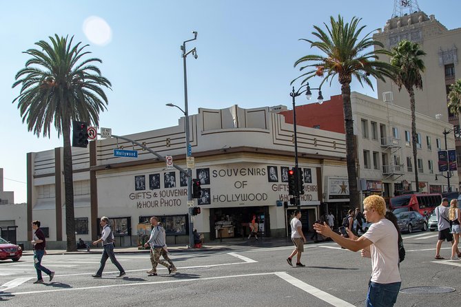 Hollywood Open Bus Tours - Celebrity homes and filming locations