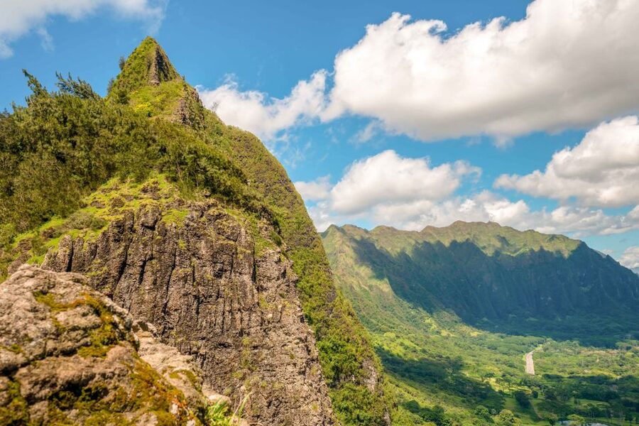 Honolulu: Oahu Island Full-Day Guided Tour by Bus with Lunch - Following seven miles of North Shore surf