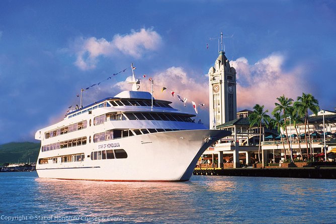 Honolulu: Pacific Star Sunset Dinner Cruise and Show - Dining Levels and Table Location