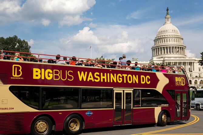 Hop-on Hop-off Sightseeing Tour by Open-top Bus with 18 Stops - The best first look at Washington DC