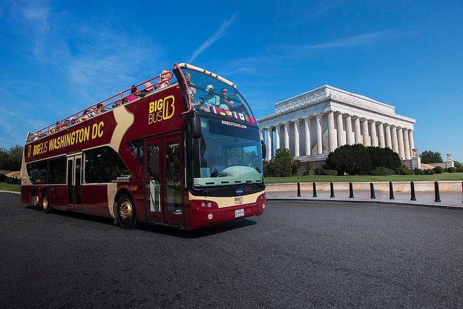 Hop-on Hop-off Sightseeing Tour by Open-top Bus with 18 Stops - Arlington Cemetery and the extra audio tour
