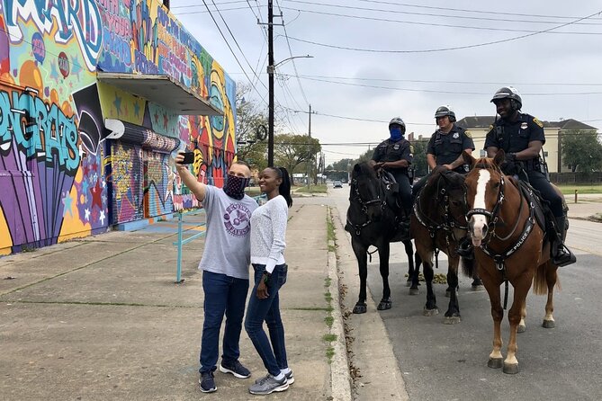 Houston's Official City & Mural Tour! - What you see between the visitor center and City Hall
