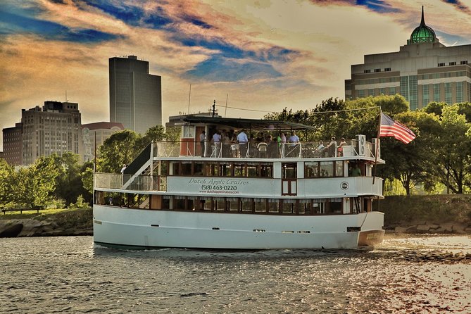 Hudson River Sightseeing Cruise from Albany - Leaving from 141 Broadway