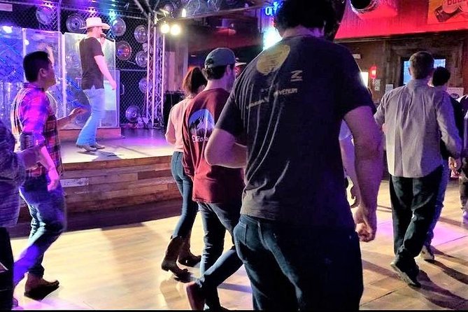 Instructor-Led Line Dancing Class with Souvenir Video - The first steps: simple, clear, and low-pressure