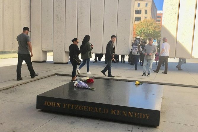 JFK Assassination and Museum Tour with Lee Harvey Oswald Rooming House - Why Dealey Plaza still matters
