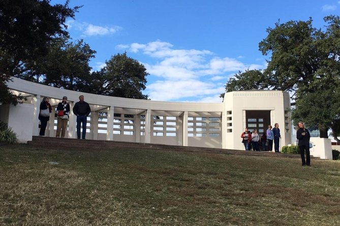 JFK Assassination and Museum Tour with Lee Harvey Oswald Rooming House - Seeing the Kennedy Memorial up close