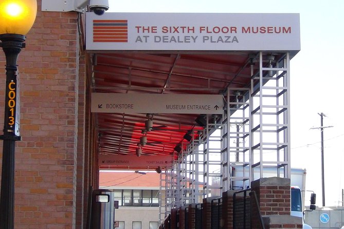 JFK Assassination and Museum Tour with Lee Harvey Oswald Rooming House - The guide makes or breaks the experience