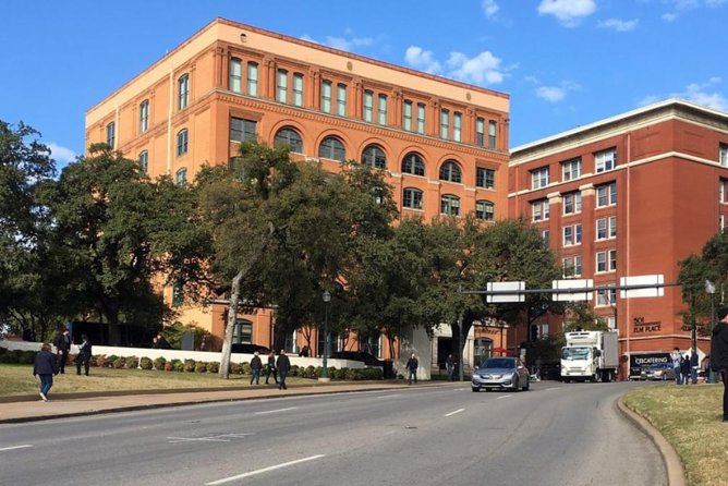 JFK Assassination and Museum Tour with Lee Harvey Oswald Rooming House - Walking the Grassy Knoll and motorcade route