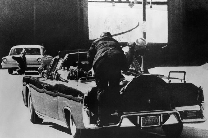 John F. Kennedy Trolley Tour in Dallas - Dealey Plaza puts the story in place