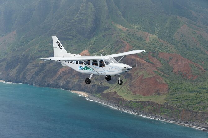 Kauai Airplane Tour: Na Pali Coast, Waterfalls & Window Seats - The south and east side: Wailua Falls and familiar Kauai views