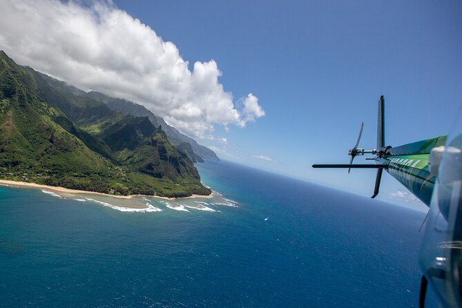 Kauai Deluxe Waterfall Safari: Helicopter Tour - Weather, cancellations, and the rules that matter