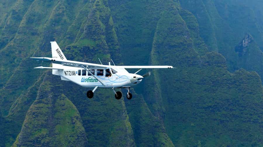 Kauai: Entire Kauai Air Tour with Window Seats - Why seeing Kauai from the air makes sense