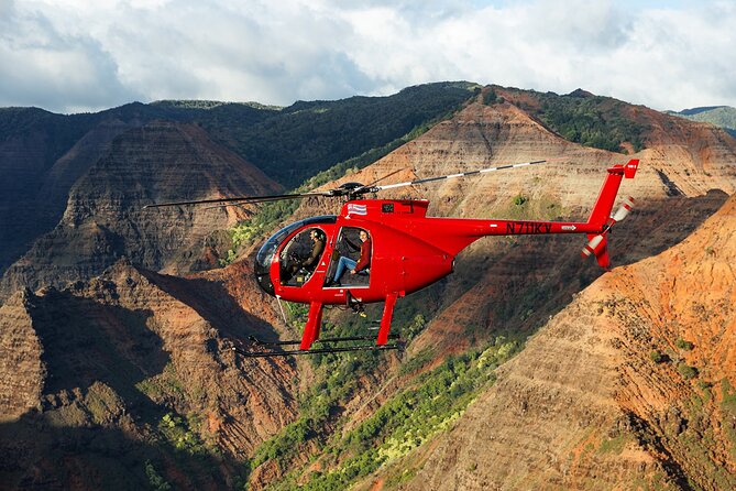 Kauai: Hughes 500 4-Passenger Doors-Off Helicopters - Comfort, clothing, and motion