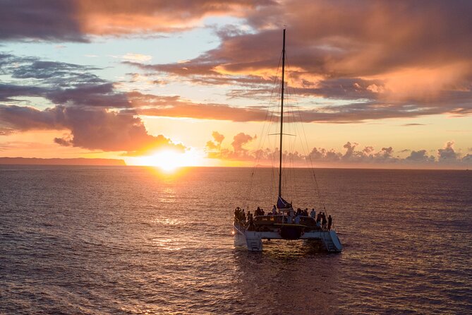 Kauai: Leila Na Pali Sunset Dinner Sail - When the sails go up