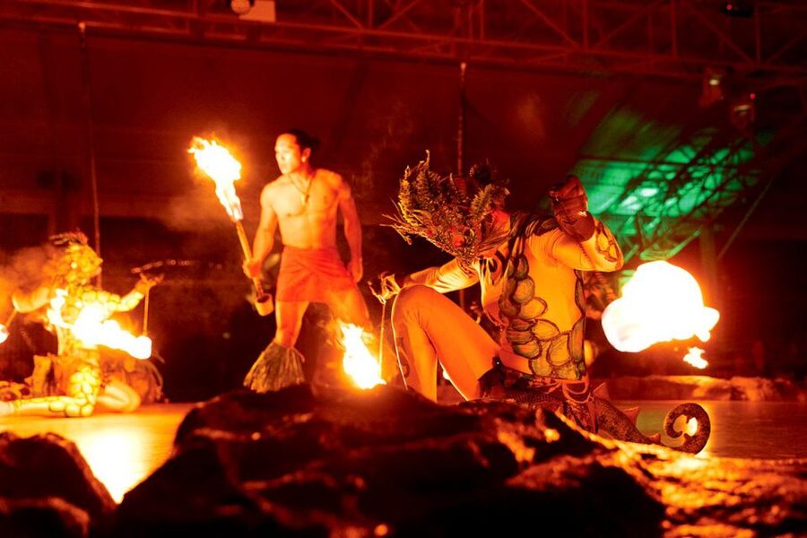 Kauai: Luau Kalamaku with Buffet Dinner & Show - Practical timing and booking advice