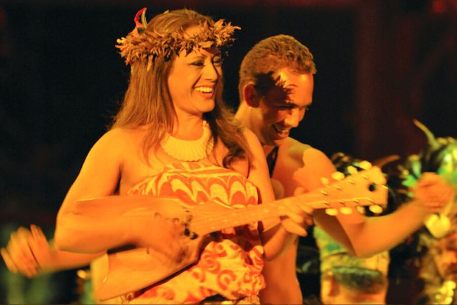 Kauai: Luau Kalamaku with Buffet Dinner & Show - Fire knife dancing and the final rush of the show