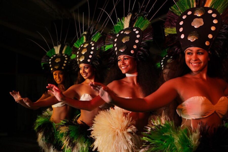 Kauai: Luau Kalamaku with Buffet Dinner & Show - Who will enjoy this evening most?