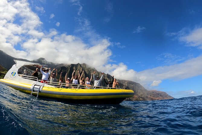 Kauai: Na Pali Coast Super Raft Snorkel Adventure - Why the Nā Pali Coast feels different from the boat